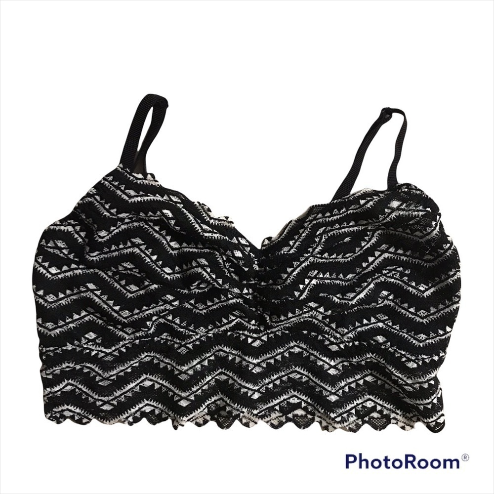 PINK VICTORIA SECRET / Black & White Lace Bralette size M